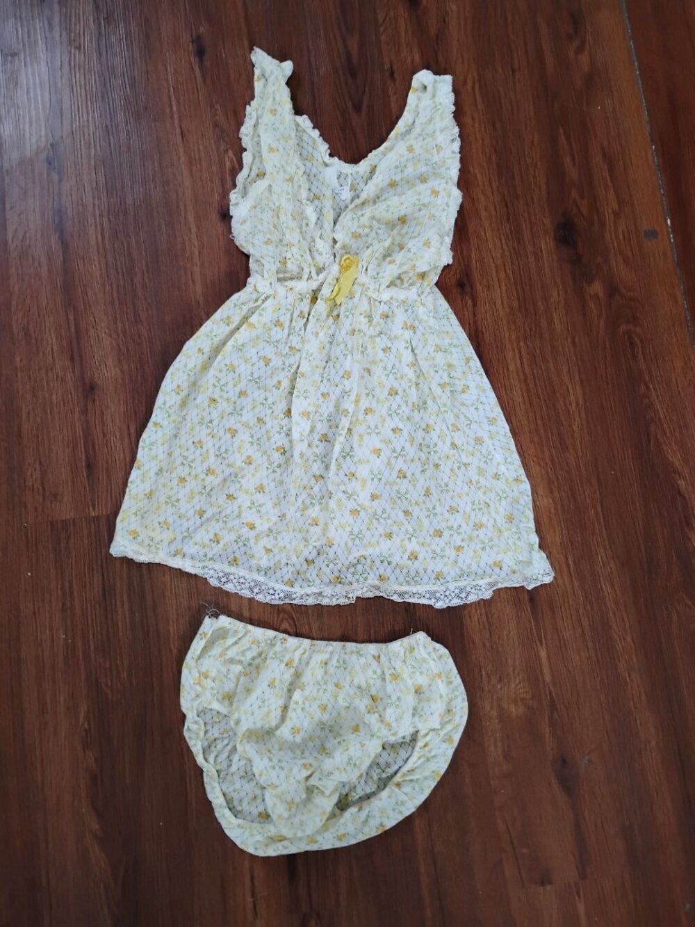Vintage 70s Floral Lingerie Set